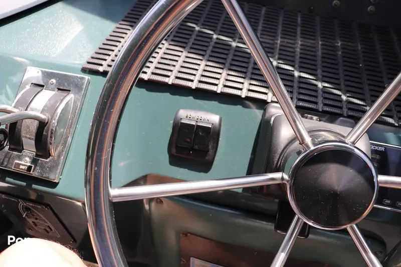 Slide: The Image of Sea Ray 420 Sundancer 1990 - 8950481