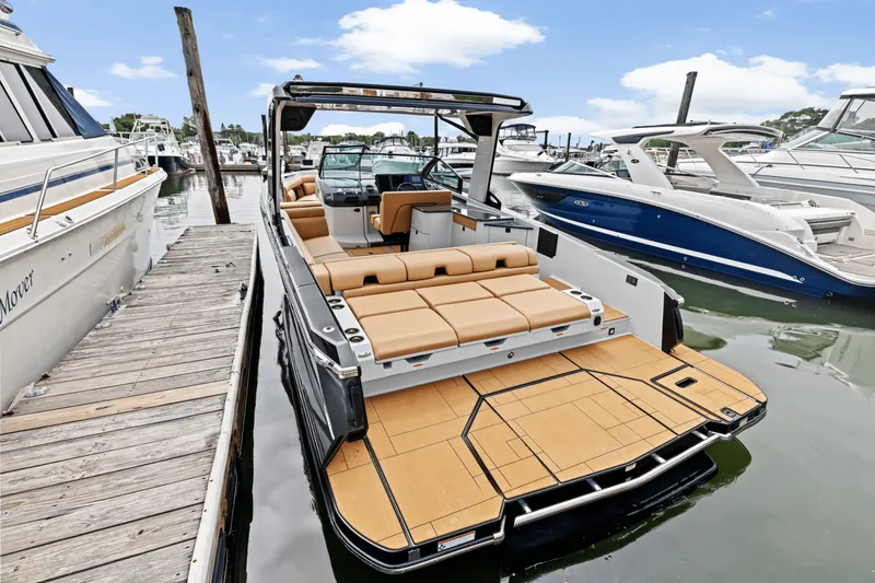 Slide: The Image of Aviara AV32 2024 - 7