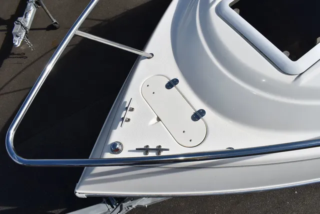 Slide: The Image of Stingray 240CS 2002 - 29