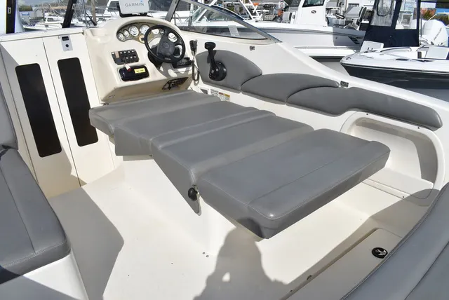 Slide: The Image of Stingray 240CS 2002 - 49