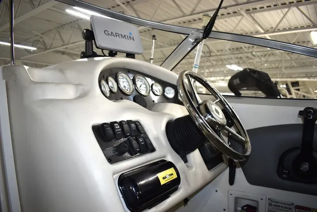 Slide: The Image of Stingray 240CS 2002 - 54