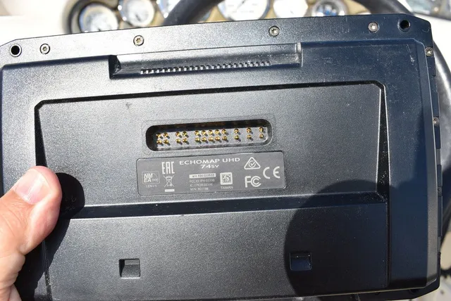Slide: The Image of Stingray 240CS 2002 - 65