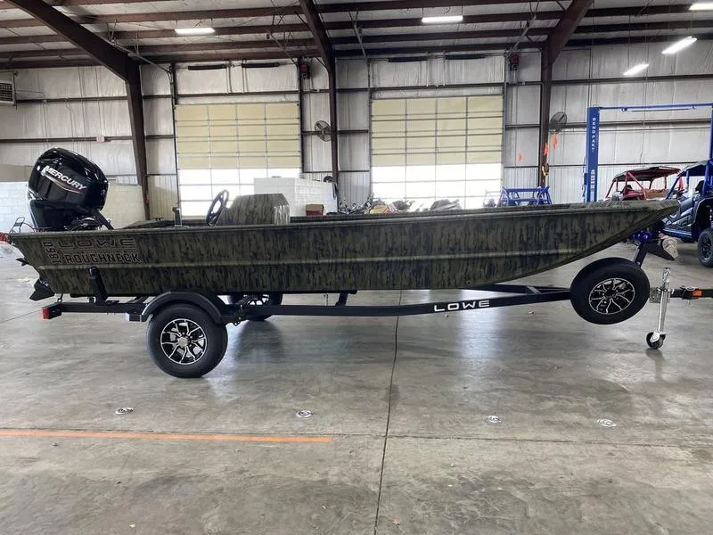 Slide: The Image of Lowe Roughneck 1860 Side Console 2026 - 3