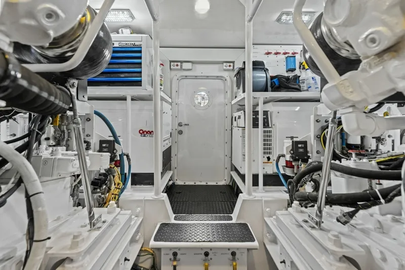 Slide: The Image of Viking 68 Skybridge 2008 - 68