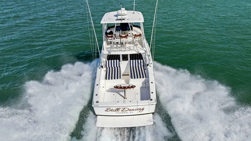 Slide: The Image of Bertram 35 Flybridge 2017 - 64