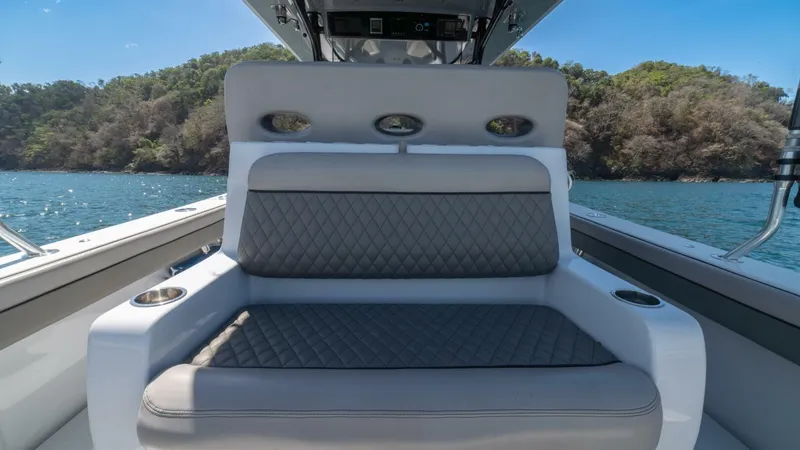 Slide: The Image of Valhalla Boatworks V-37 2021 - 3