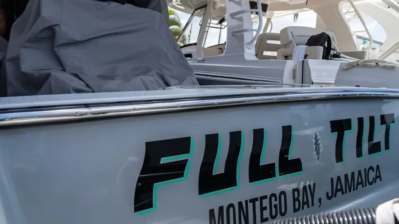 Slide: The Image of Valhalla Boatworks V-37 2021 - 36