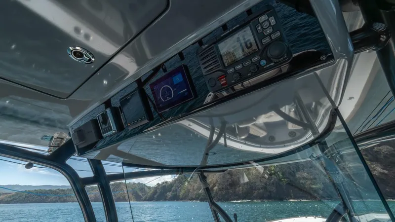 Slide: The Image of Valhalla Boatworks V-37 2021 - 18