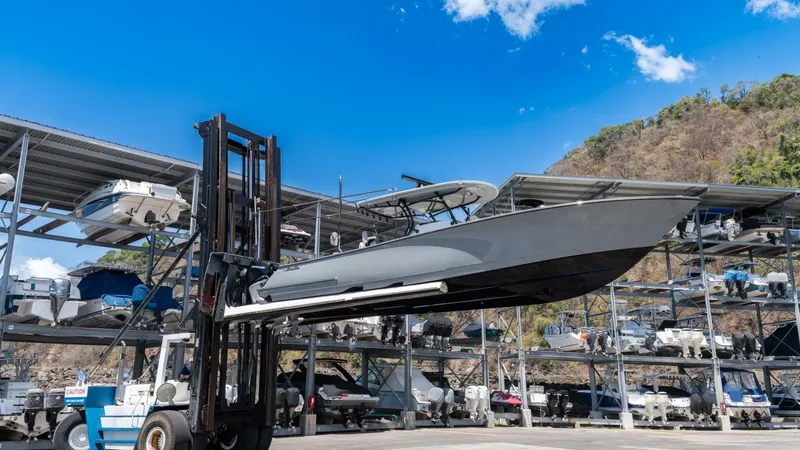 Slide: The Image of Valhalla Boatworks V-37 2021 - 32