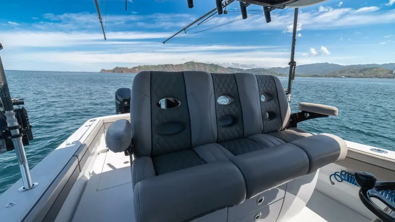 Slide: The Image of Valhalla Boatworks V-37 2021 - 12