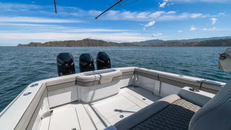 Slide: The Image of Valhalla Boatworks V-37 2021 - 4