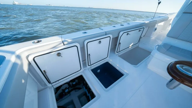 Slide: The Image of Invincible 46 Catamaran 2023 - 18
