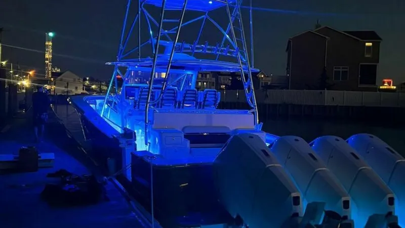 Slide: The Image of Valhalla Boatworks V-55 2024 - 14