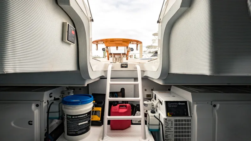 Slide: The Image of Bertram 61 Convertible 2020 - 76