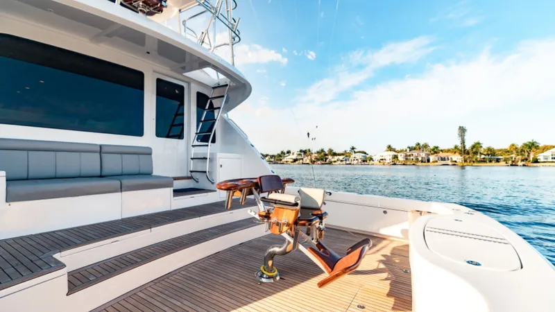 Slide: The Image of Bertram 61 Convertible 2020 - 59