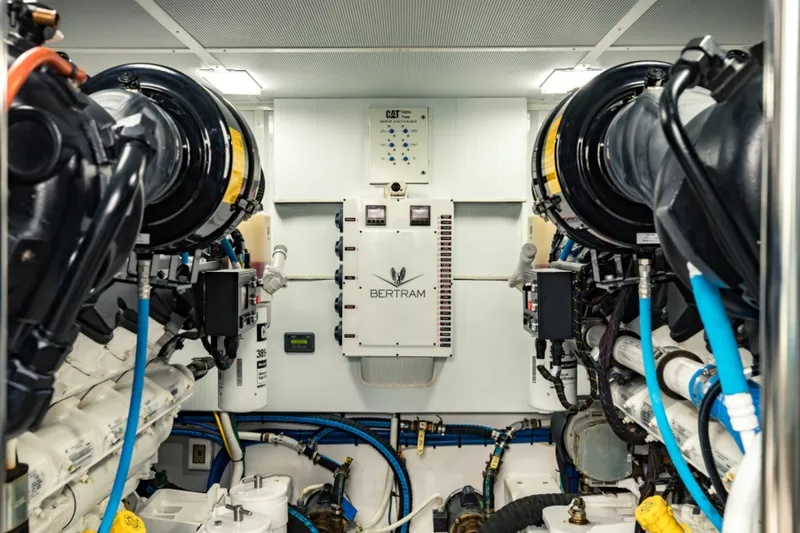Slide: The Image of Bertram 61 Convertible 2020 - 71