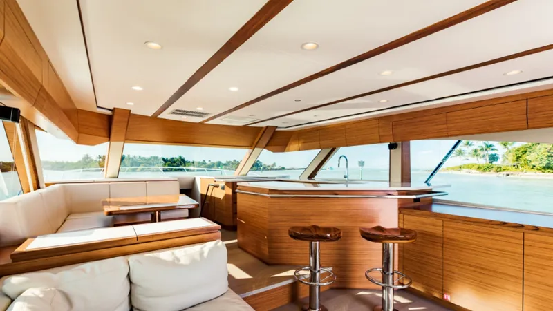 Slide: The Image of Bertram 61 Convertible 2020 - 7