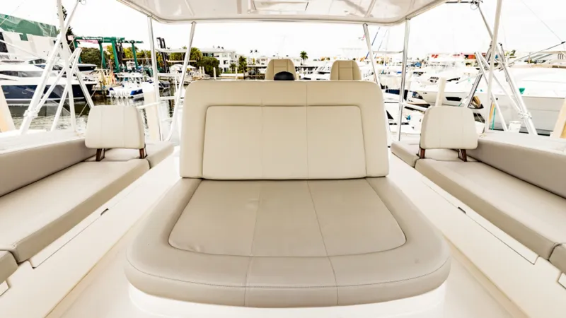 Slide: The Image of Bertram 61 Convertible 2020 - 51