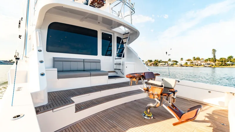 Slide: The Image of Bertram 61 Convertible 2020 - 3