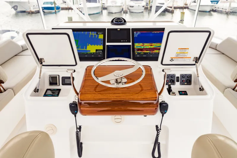 Slide: The Image of Bertram 61 Convertible 2020 - 45