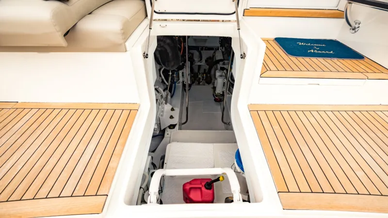 Slide: The Image of Bertram 61 Convertible 2020 - 69