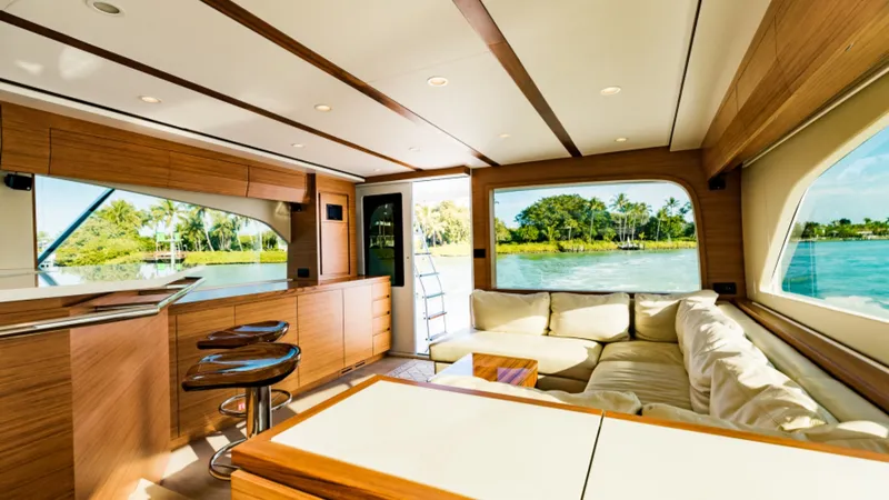 Slide: The Image of Bertram 61 Convertible 2020 - 19