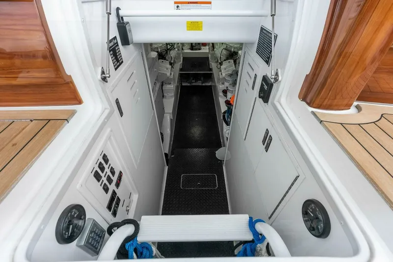 Slide: The Image of Viking 68 Enclosed Bridge 2022 - 66