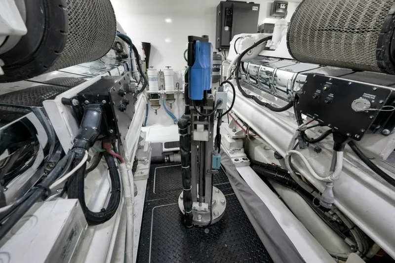 Slide: The Image of Viking 76 Enclosed Bridge 2011 - 88