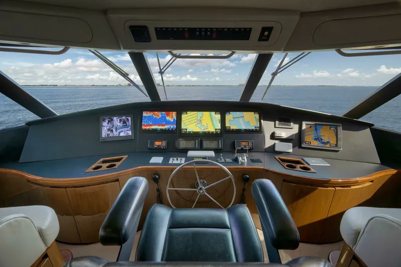 Slide: The Image of Viking 76 Enclosed Bridge 2011 - 64