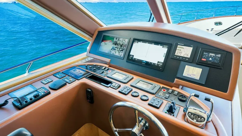 Slide: The Image of Ocean Alexander 85 Motor Yacht 2010 - 23