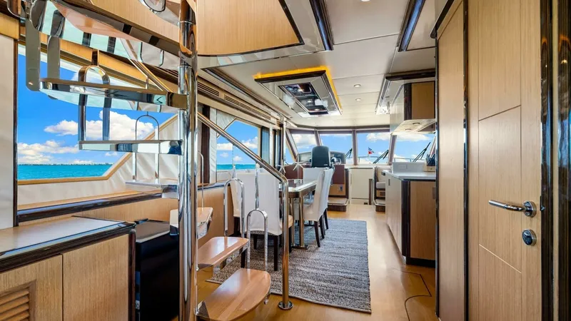 Slide: The Image of Ocean Alexander 85 Motor Yacht 2010 - 13
