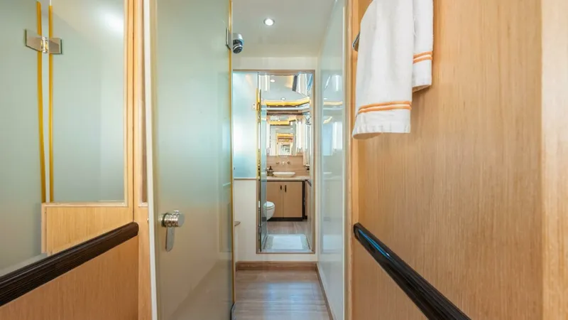 Slide: The Image of Ocean Alexander 85 Motor Yacht 2010 - 32