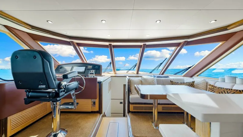 Slide: The Image of Ocean Alexander 85 Motor Yacht 2010 - 20