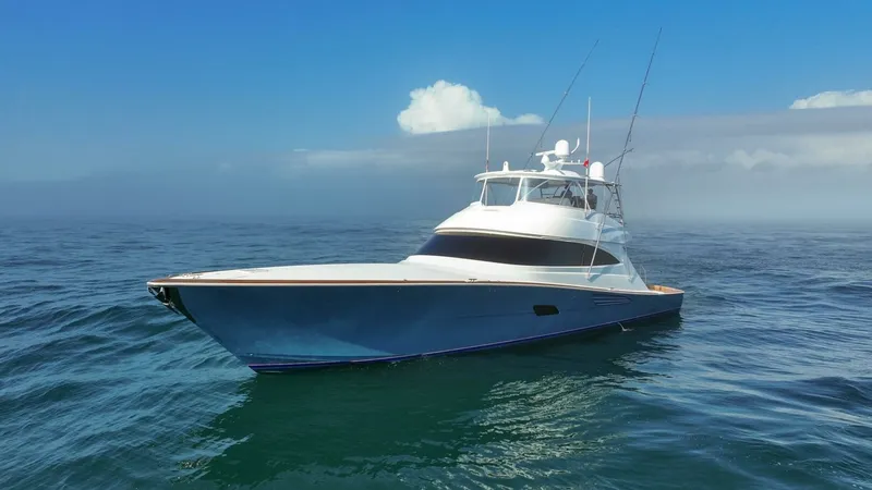 Slide: The Image of Viking 90 Convertible 2025 - 108