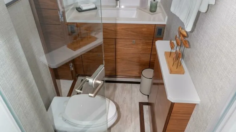 Slide: The Image of Viking 90 Convertible 2025 - 39