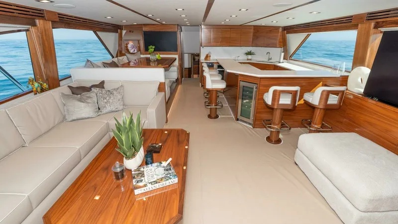 Slide: The Image of Viking 90 Convertible 2025 - 29