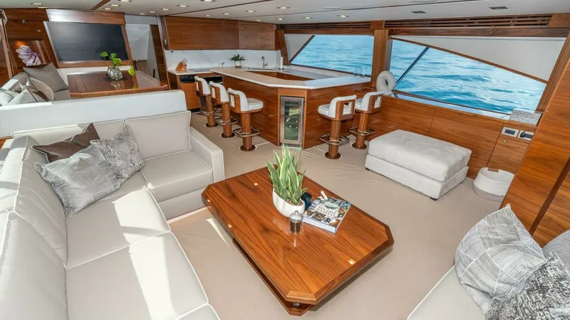 Slide: The Image of Viking 90 Convertible 2025 - 23