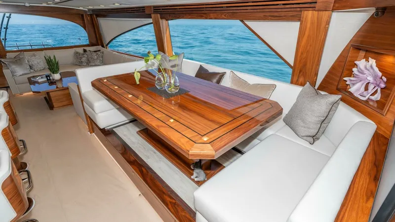 Slide: The Image of Viking 90 Convertible 2025 - 20