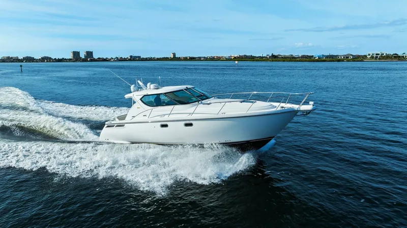 Slide: The Image of Tiara 4300 Sovran 2007 - 51