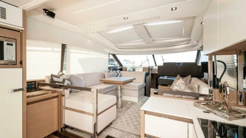 Slide: The Image of Prestige 460 2018 - 1