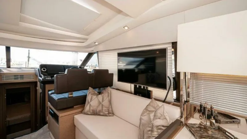 Slide: The Image of Prestige 460 2018 - 6