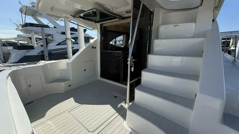 Slide: The Image of Sea Ray 47 Sedan Bridge 2008 - 13