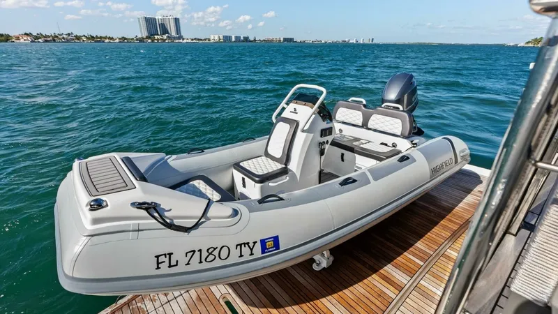 Slide: The Image of Absolute 75 Navetta 2025 - 77