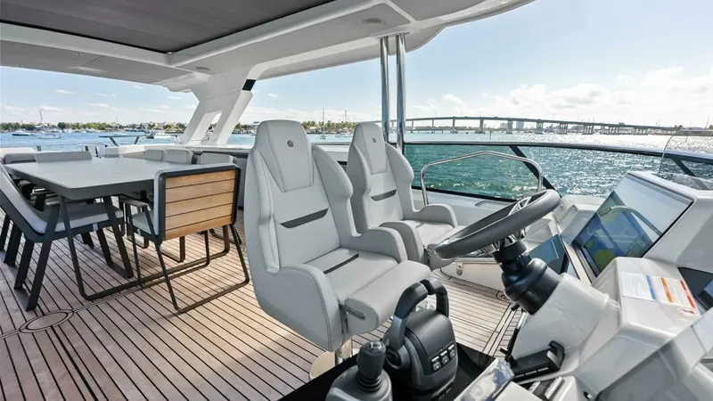 Slide: The Image of Absolute 75 Navetta 2025 - 60
