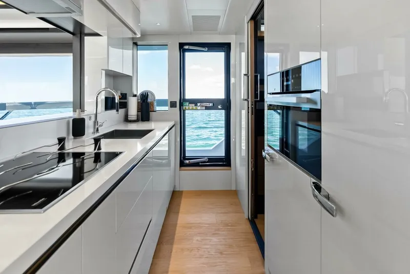 Slide: The Image of Absolute 75 Navetta 2025 - 10