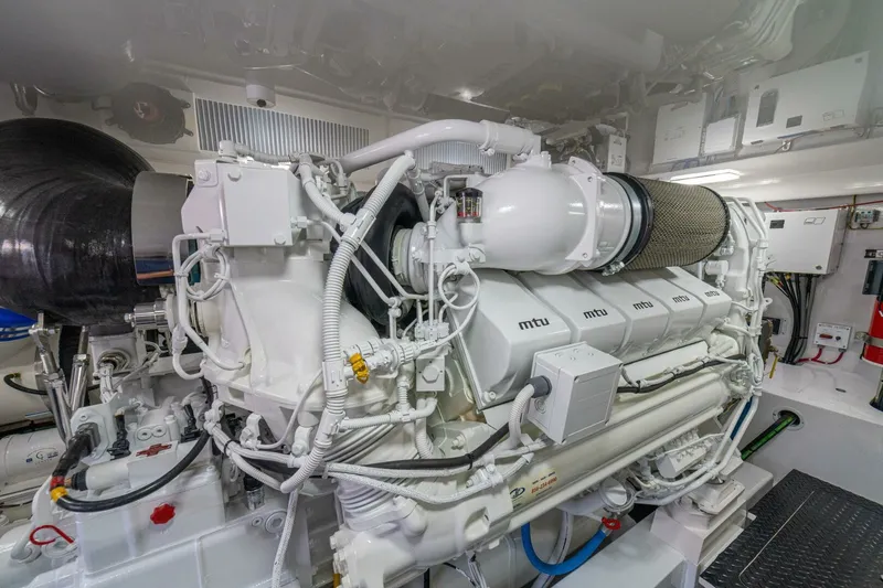 Slide: The Image of Viking 58 Convertible 2025 - 44