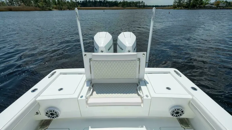 Slide: The Image of Valhalla Boatworks V-29 Hybrid 2025 - 5