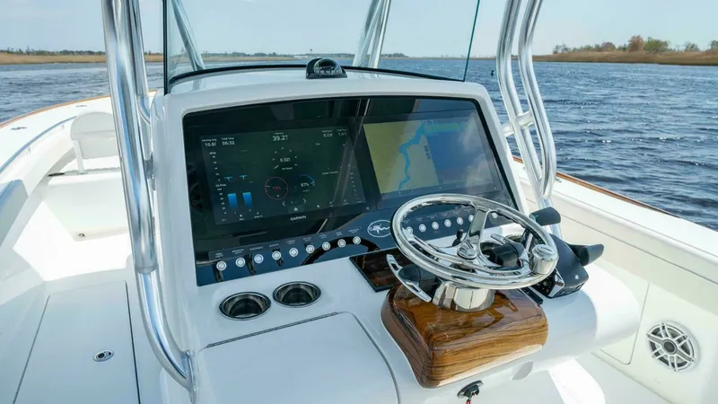 Slide: The Image of Valhalla Boatworks V-29 Hybrid 2025 - 1