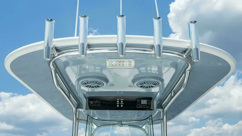 Slide: The Image of Valhalla Boatworks V-29 Hybrid 2025 - 4