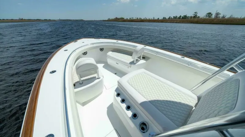 Slide: The Image of Valhalla Boatworks V-29 Hybrid 2025 - 9